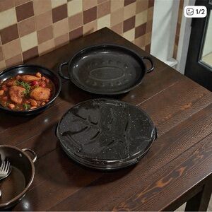 Black Speckled Roasting Pan with Lid